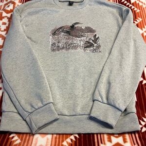 SHEIN Light Gray Crewneck Sweatshirt with Duck Graphic